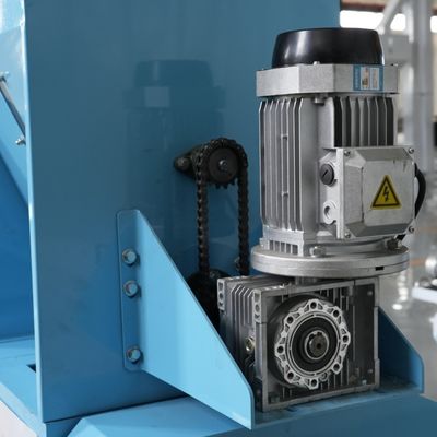 Trockentyp schwimmende Fischfutter-Pellet-Extrusionsmaschine 120-150 kg / h