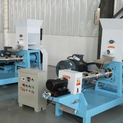 Kleine Bauernhof-Gebrauchs-Hühnerfutter-Fisch-Zufuhr-Extruder-Kugel-Maschine 300 Kilogramm