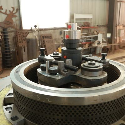 Ebenen-Würfel-Holz beizt die nicht rostende Energieeinsparung der Maschinen-1100kg/H 800kg/H