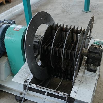 Tierfutter-Hühner-Schweine-Geflügelfutter-Verarbeitungsmaschinen Mühlen-Pelletierer-Walzen-Maschinen