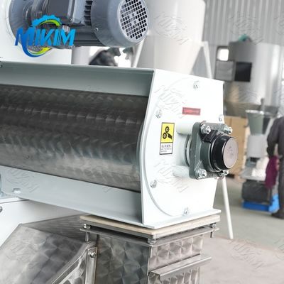 Geflügel-Zufuhr-Kugel mit hoher Dichte, die Maschine für Viehbestand-Zufuhr herstellt