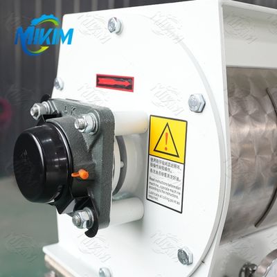 Einfache Operation der Verschleißfestigkeits-kleine Geflügel-Zufuhr-Kugel-Maschinen-350-450kg/H