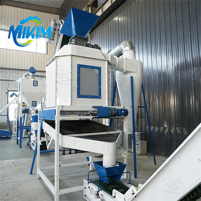 Die Produktionslinie für Entenfutterpellets verfügt über eine intelligente Technologie und eine einfache Bedienung, wodurch sie für Farmen und Futtermittelfabriken aller Größen geeignet ist.