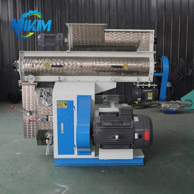 Elektrische Vieh-Geflügel-Zufuhr-Kugel-Maschine kundengebundene Spannung des Huhn3kw-30kw