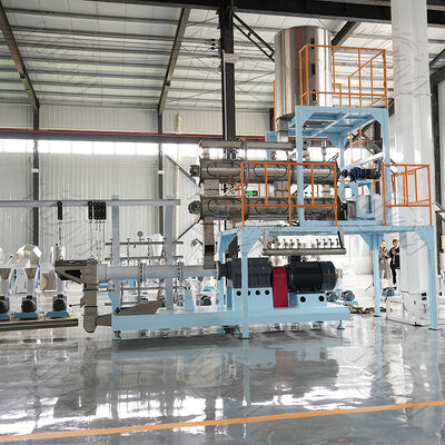Qualität Doppelschnecken-Tierfutter-Extruder-Maschine für Hunde Motor SPS-Steuerung Hohe Kapazität 120-5000kg/h Pumpen-Zahnrad-Kernkomponenten Fabrik